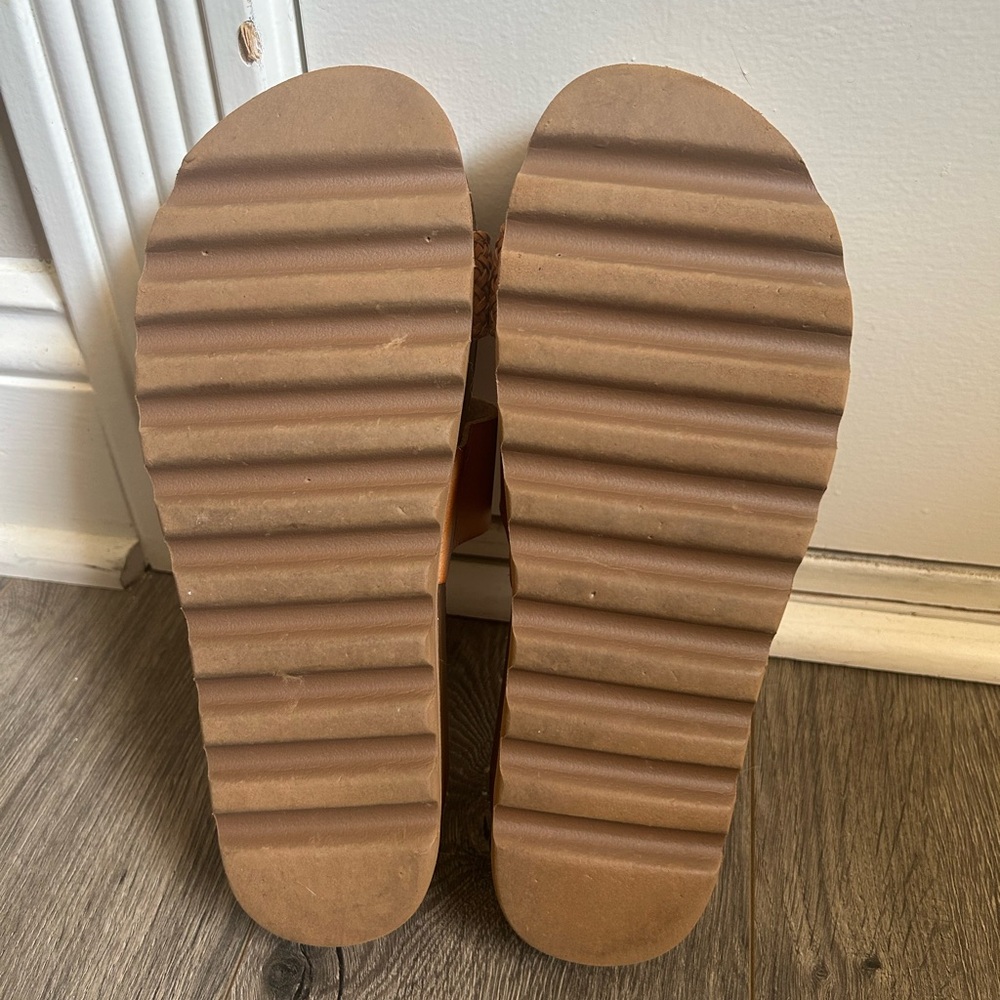 Reef Tan Woven Strap Sandals - Picture 4 of 5
